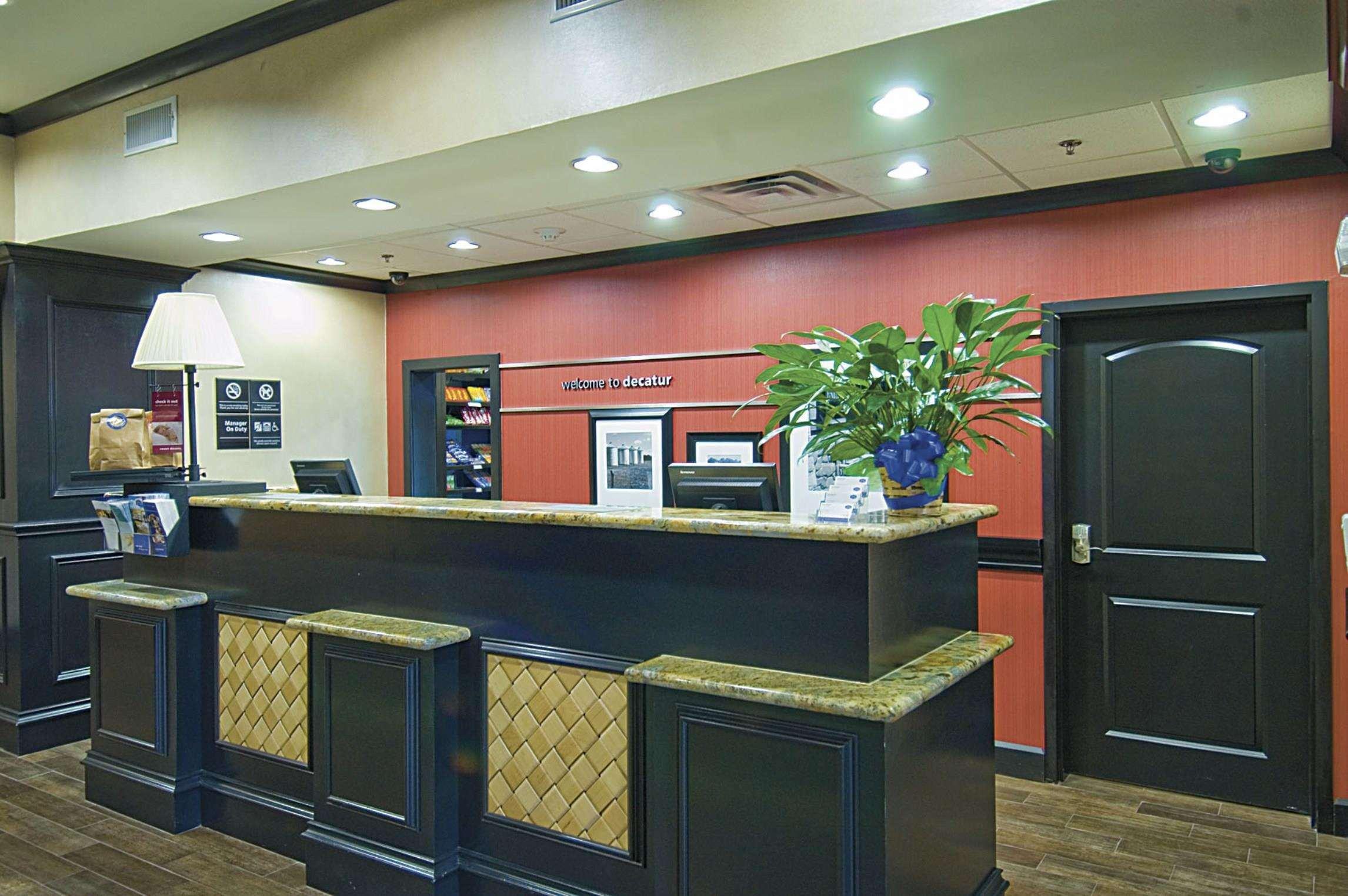 Hampton Inn & Suites Декатур Інтер'єр фото