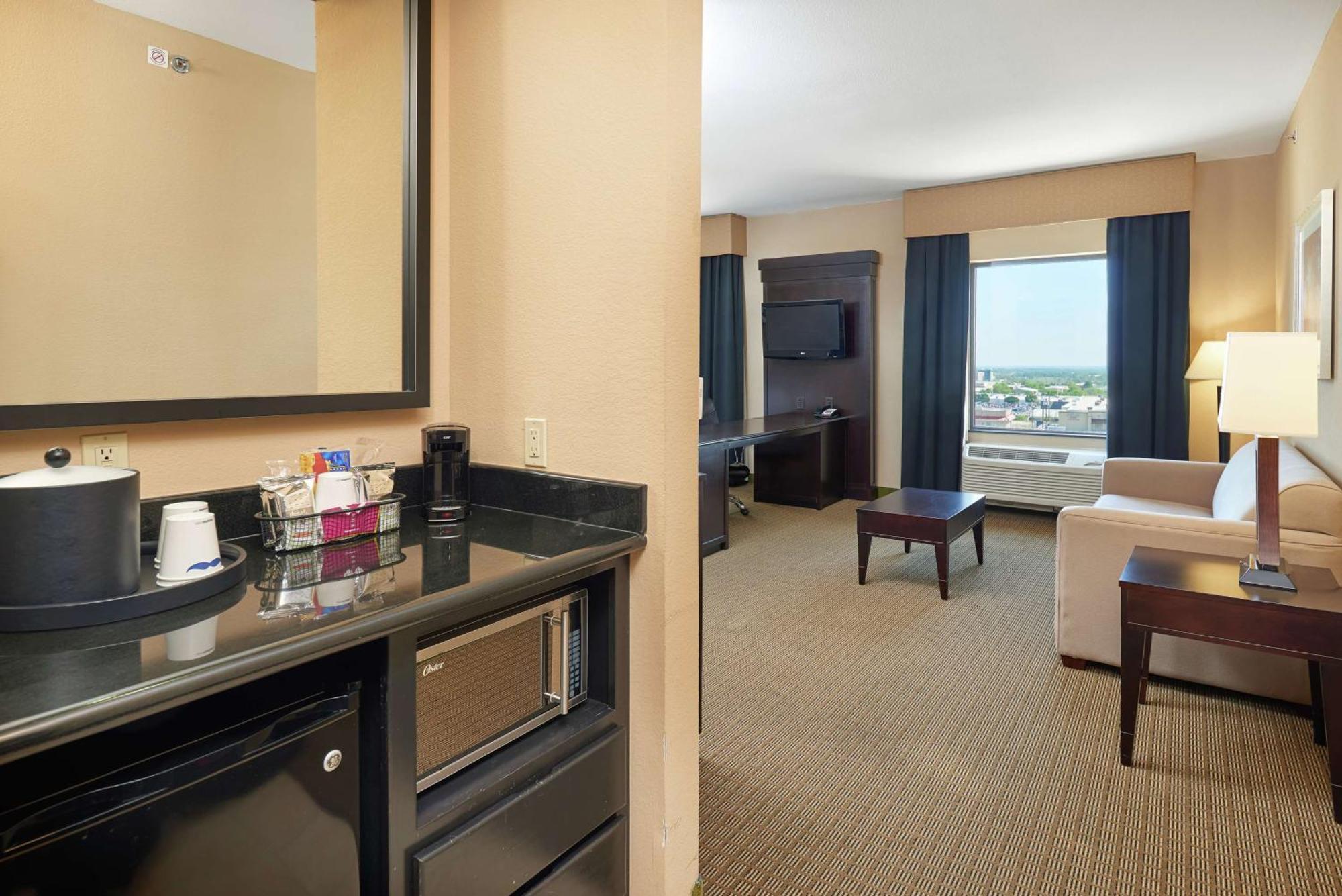 Hampton Inn & Suites Декатур Екстер'єр фото