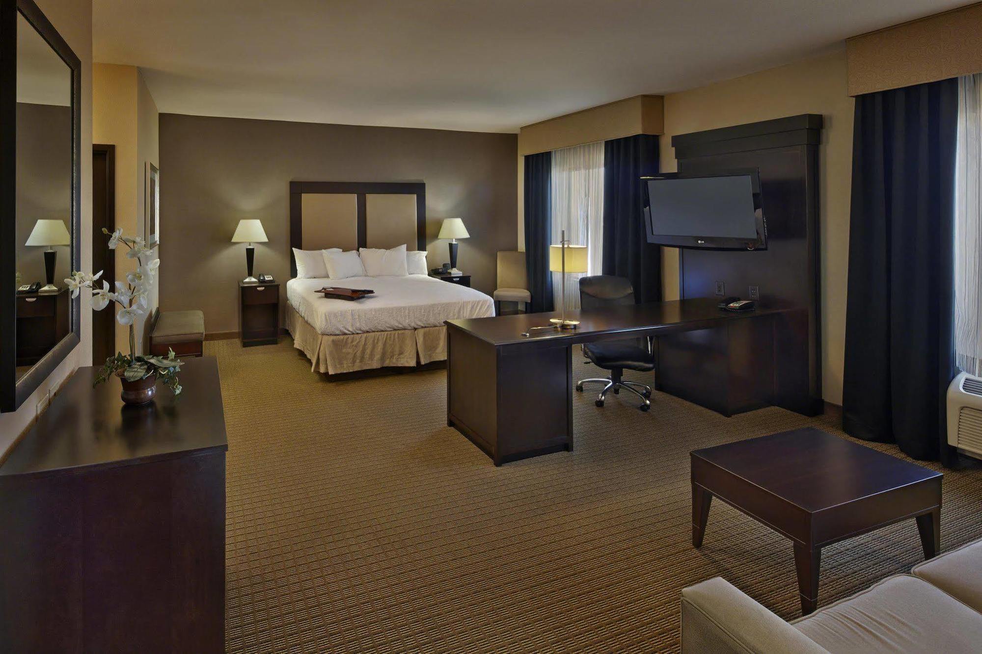 Hampton Inn & Suites Декатур Екстер'єр фото
